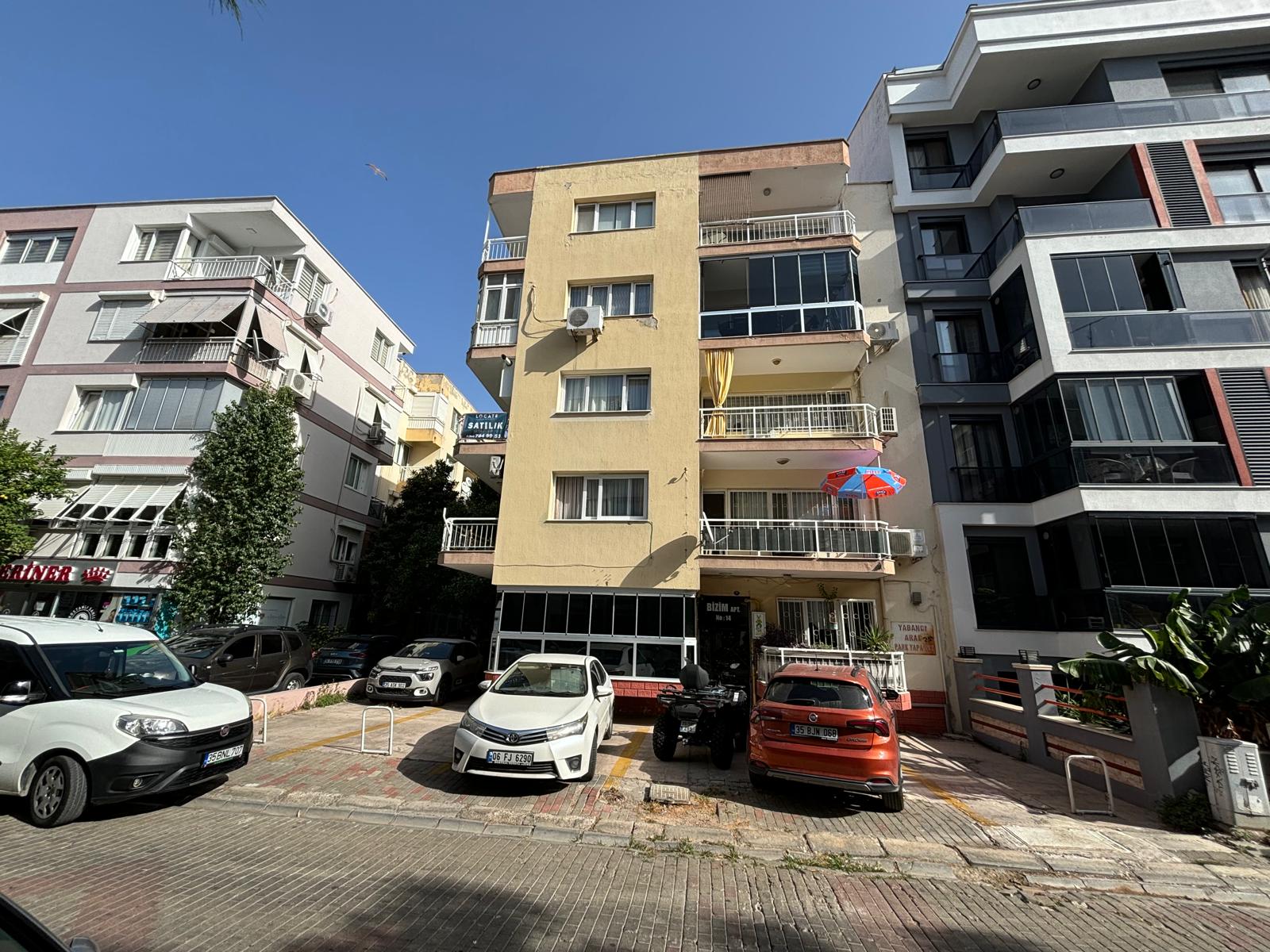 LOCATE'DEN BOSTANLI'DA FULL TADİLATLI ARAKAT 3+1 SATILIK DAİRE