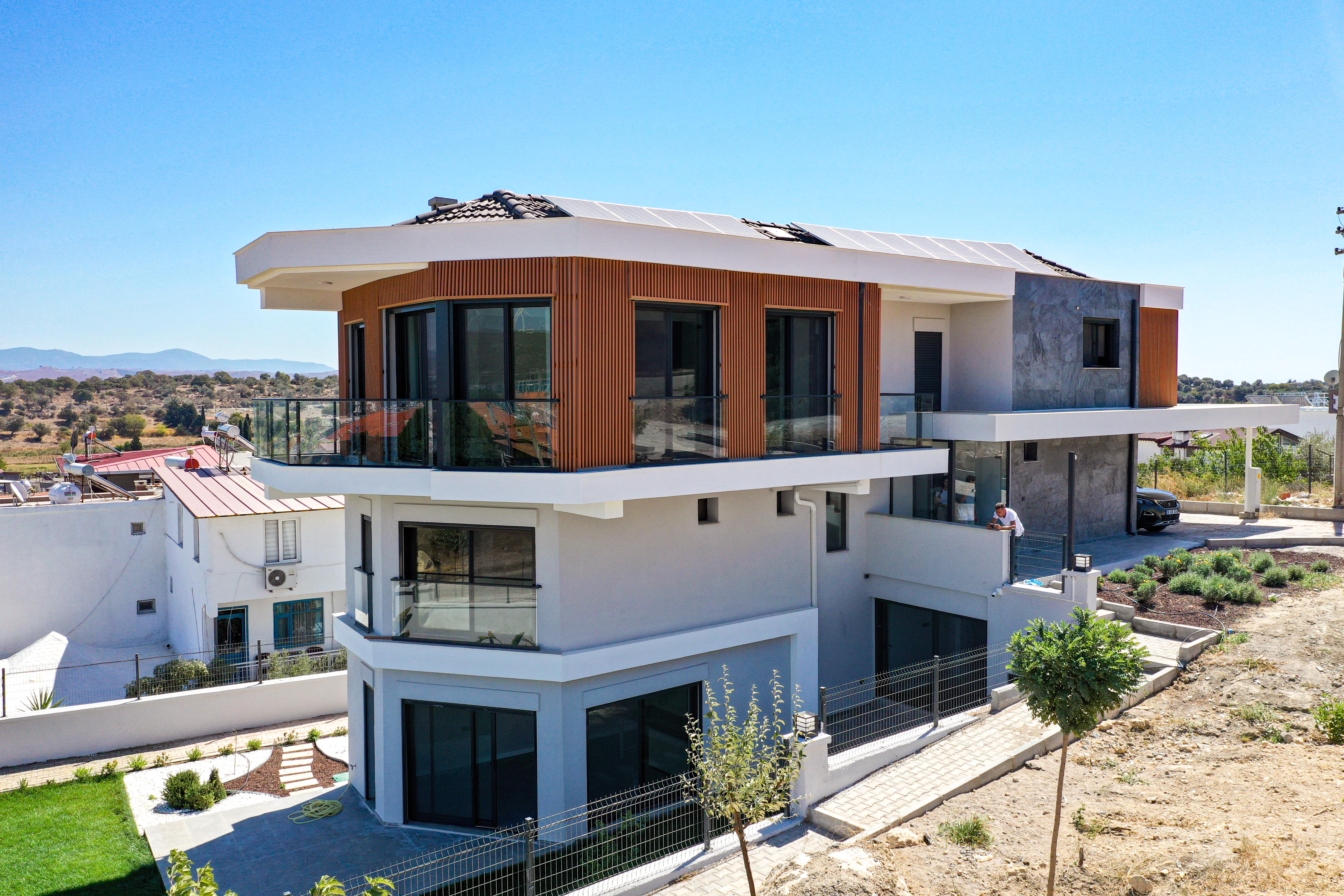 3 Bedroom, 2 Living Rooms Villa For Sale in Sığacık